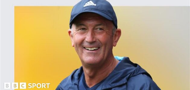 الصورة المميزة لـ: تقنية VAR: كيف يمكن أن نُعيد كرة القدم للمشجعين؟