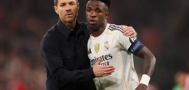 الصورة المميزة لـ: فينيسيوس يضع ريال مدريد في مأزق: مستقبله مرهون برحيل ألونسو!