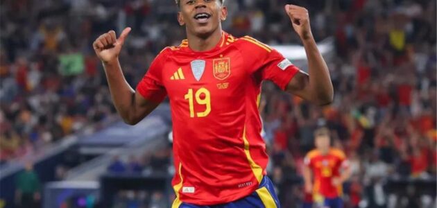 الصورة المميزة لـ: أزمة لامين يامال ومنتخب إسبانيا تتصاعد: إداري برشلونة السابق يشن هجومًا حادًا