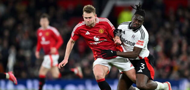 الصورة المميزة لـ: ماتايس دي ليخت يكشف سر تألقه المذهل مع مانشستر يونايتد هذا الموسم