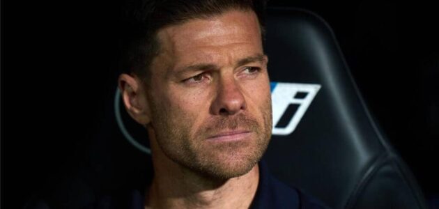 الصورة المميزة لـ: أزمتان تهزان ريال مدريد: مستقبل تشابي ألونسو في خطر بين تهميش أرنولد وحنين اللاعبين لأنشيلوتي