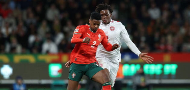 الصورة المميزة لـ: مدرب الدنمارك يوجه تحديًا كبيرًا لباتريك دورغو نجم مانشستر يونايتد: ‘لديه كل المقومات’