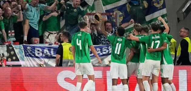 الصورة المميزة لـ: مايكل أونيل ينتقد الحكم بعد هزيمة أيرلندا الشمالية أمام سلوفاكيا في تصفيات كأس العالم 2026: قرار الهدف والبطاقة الحمراء “مُزحة”!