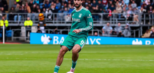 الصورة المميزة لـ: داني أولمو نجم برشلونة يشيد بتألق دومينيك سوبوسلاي لاعب ليفربول