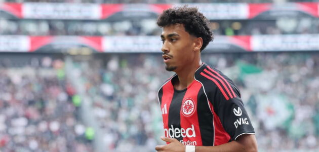 الصورة المميزة لـ: مانشستر يونايتد يطارد نجم آينتراخت فرانكفورت ناتانيل براون: صفقة ضخمة مرتقبة