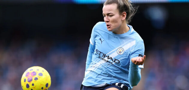 الصورة المميزة لـ: كيف تعزز لورين هيمب المتألقة آمال مانشستر سيتي في اللقب