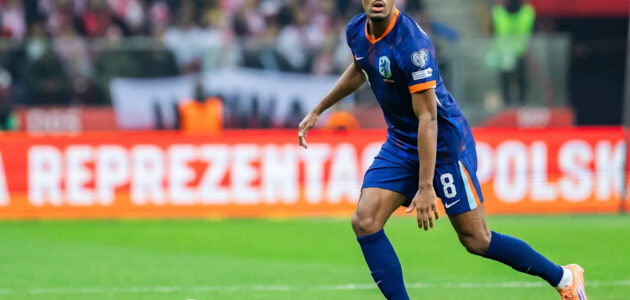 الصورة المميزة لـ: انتقادات حادة تطال نجم ليفربول ريان جرافينبيرش بعد أداء “كسول” مع هولندا