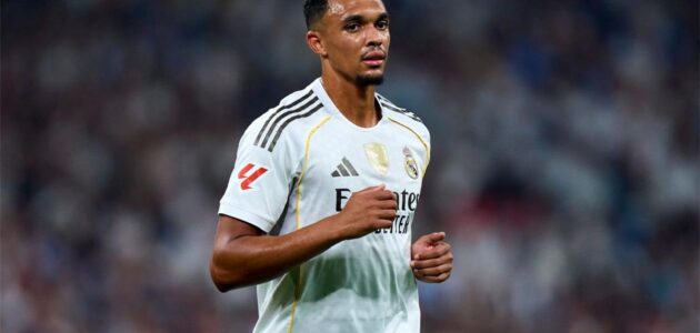 الصورة المميزة لـ: رومانو يحسم الجدل: هل يندم ريال مدريد على صفقة أرنولد؟ آخر الأخبار