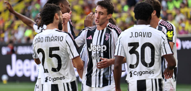 الصورة المميزة لـ: جواو ماريو يواجه صعوبات في يوفنتوس بينما يتألق كوستا مع بورتو: تحليل لأداء النجمين