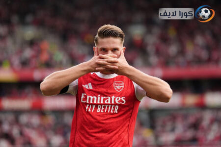 فيكتور جيوكيريس يحتفل بعد تسجيل هدفين لأرسنال ضد سندرلاند في ملعب المباراة