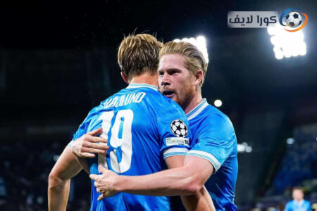 احتفال هوجلوند بعد ضربة الجزاء الحاسمة في فوز نابولي 3-2 على جنوى