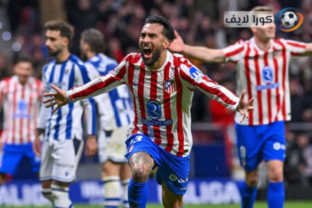 لاعبو أتلتيكو مدريد يحتفلون بهدف في مباراة مثيرة ضمن ملخص الجولة الأوروبية