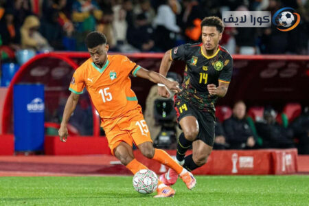 لاعبو ساحل العاج واسكتلندا يتصافحون قبل مباراة ودية دولية