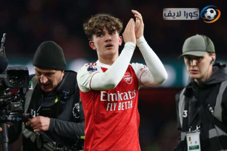 ماكس دوغمان لاعب أرسنال الشاب يحتفل بهدفه الأول في الدوري الإنجليزي