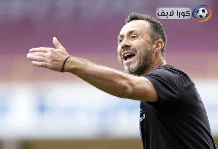 روبرتو دي زيربي يقود تدريبات توتنهام هوتسبير في ملعب توتنهام