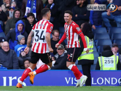 لقطة من مباراة ديربي التاين وير بين نيوكاسل وسندرلاند تظهر لحظة تسجيل هدف.